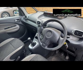 Car Image 4