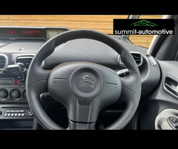 Car Image 8