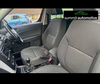 Car Image 19