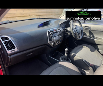 Car Image 17
