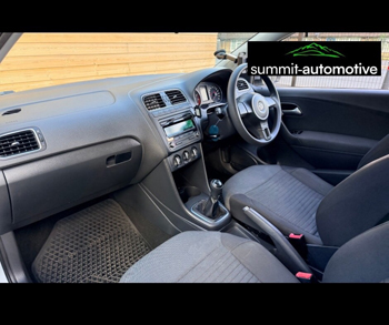 Car Image 15