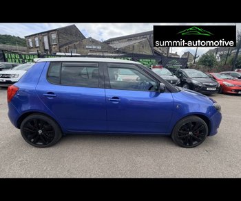 Car Image 11