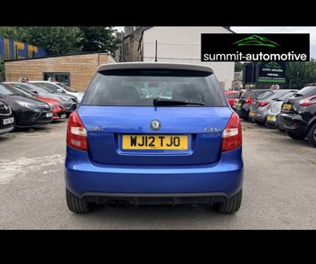 Car Image 9