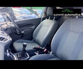 Car Image 18