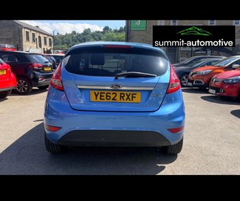 Car Image 9